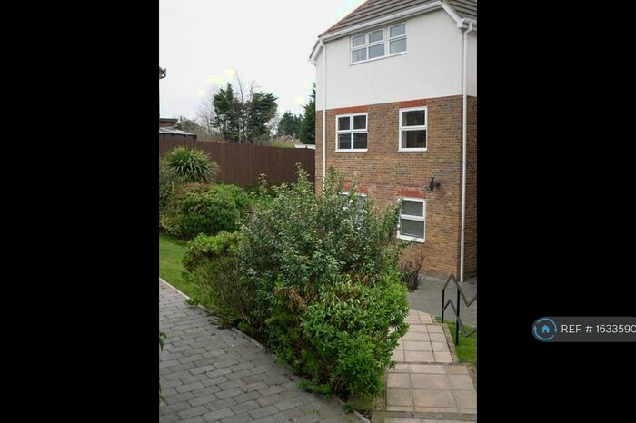 1 Bedroom Flat To Rent In Valley Heights, Dartford, DA1