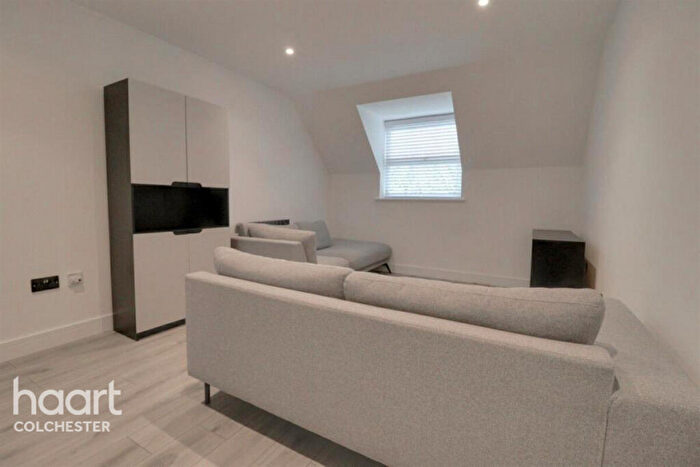 2 Bedroom Apartment To Rent In Valentinus Crescent, Colchester, CO2