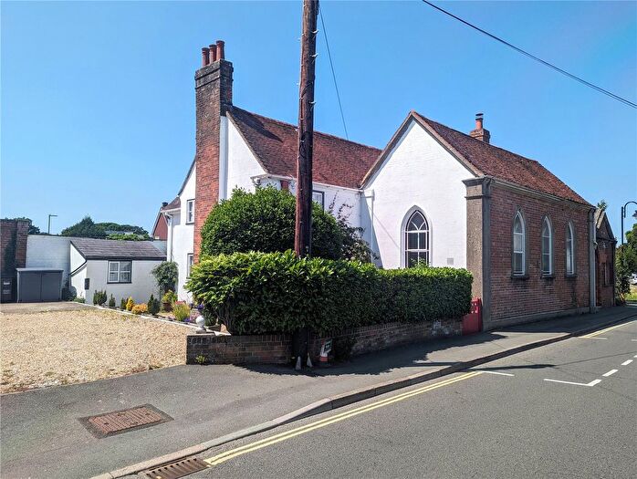 3 Bedroom Detached House For Sale In Lyndhurst Road, Brockenhurst, Hampshire, SO42