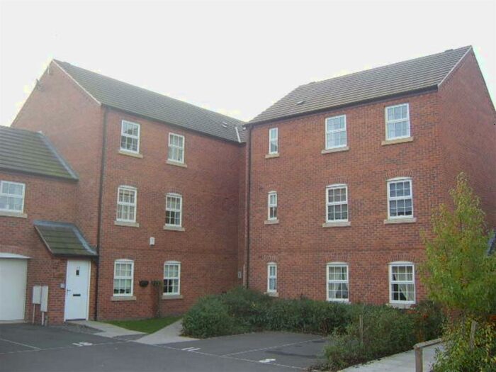2 Bedroom Apartment To Rent In Herons Court, Hinckley, LE10