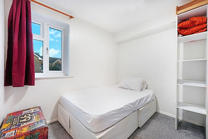 1 Bedroom Flat To Rent In Inwen Court, Grinstead Road, SE8