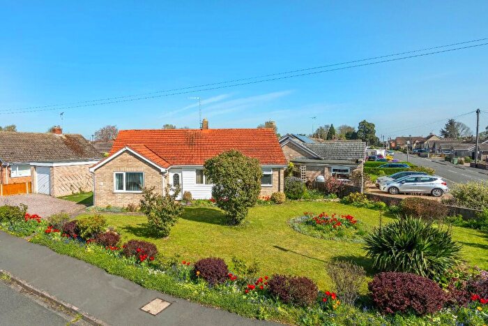 3 Bedroom Detached Bungalow For Sale In Meadway, Market Deeping, PE6