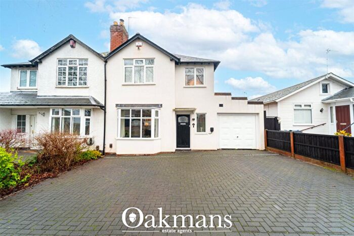 3 Bedroom Semi Detached House For Sale In Central Avenue, Birmingham, West Midlands, B31