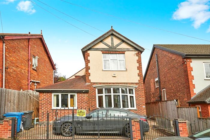 4 Bedroom Detached House For Sale In Breedon Hill Road, Derby, DE23