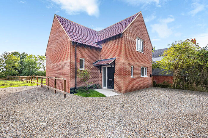 3 Bedroom Detached House For Sale In Oak Fields, Lawshall, IP29