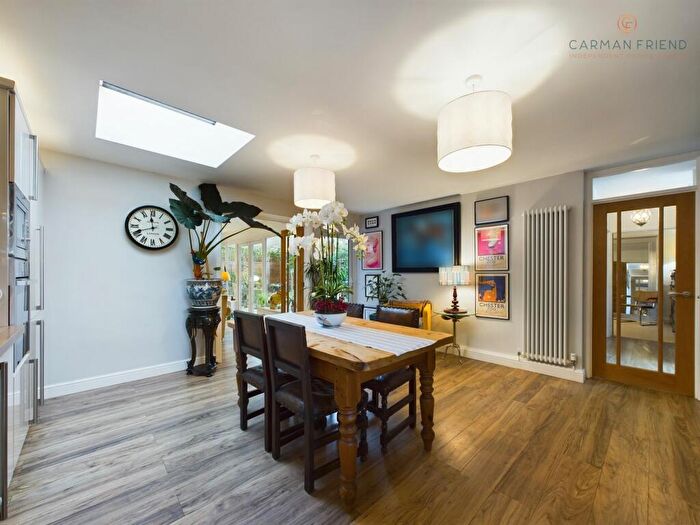 2 Bedroom Bungalow For Sale In The Beeches, Upton, CH2