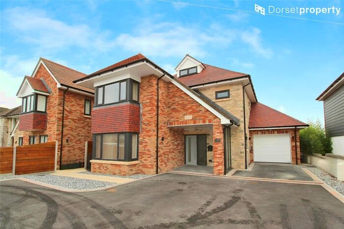 5 Bedroom Detached House To Rent In Dorchester Road, Weymouth, Dorset, DT3