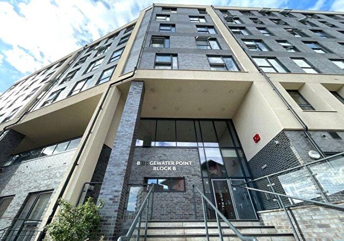 3 Bedroom Flat To Rent In Bridgewater Point, Worrall Street, Salford, M5