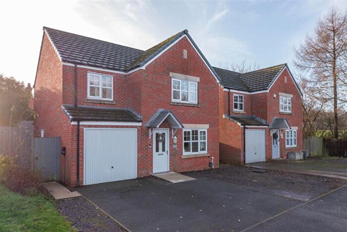 4 Bedroom Detached House For Sale In Spinners Close, Coppull, Chorley, PR7