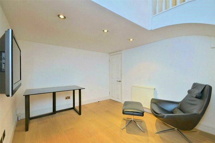5 Bedroom Apartment To Rent In Greenaway Gardens, Hampstead, NW3