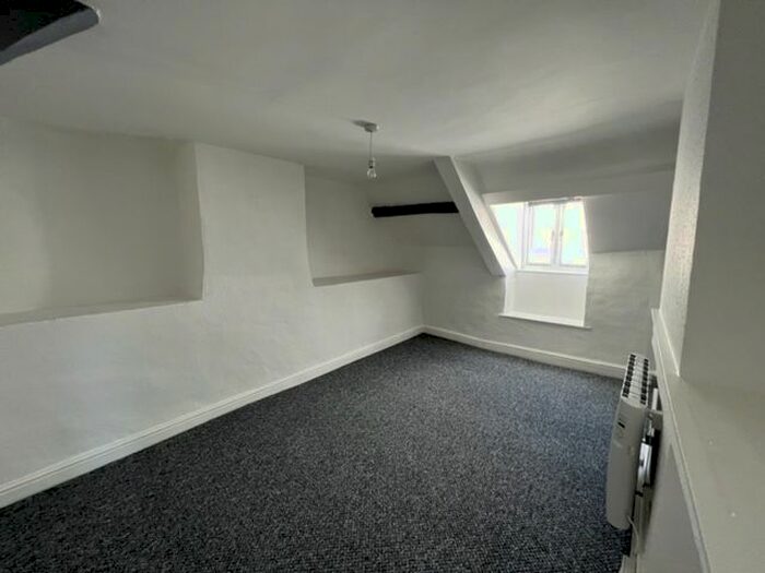 4 Bedroom Flat To Rent In Drew Street, Brixham, TQ5