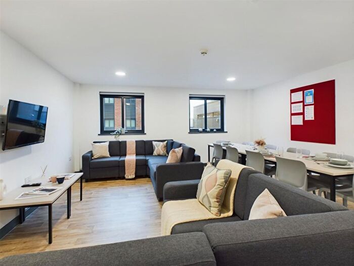 1 Bedroom Flat To Rent In Fletchamstead Highway, Coventry, CV4