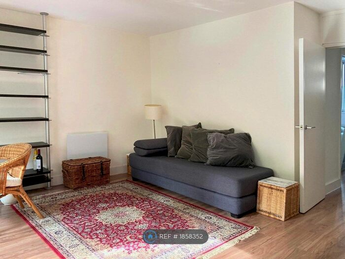 1 Bedroom Flat To Rent In Harewood Avenue, London, NW1