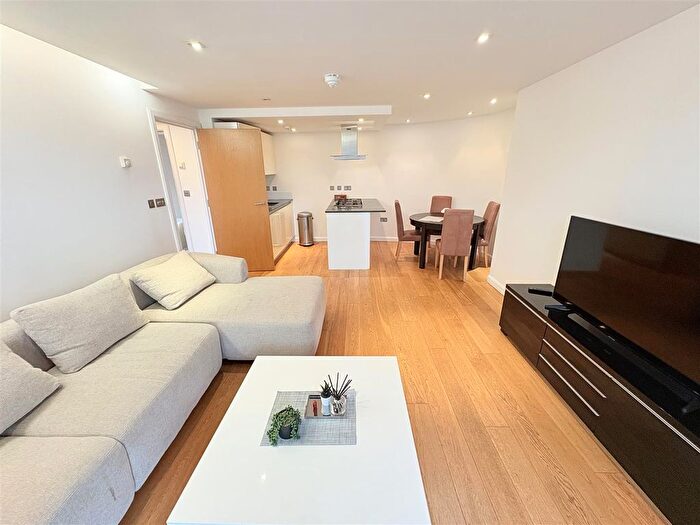 2 Bedroom Flat To Rent In Allsop Place, Marylebone, NW1