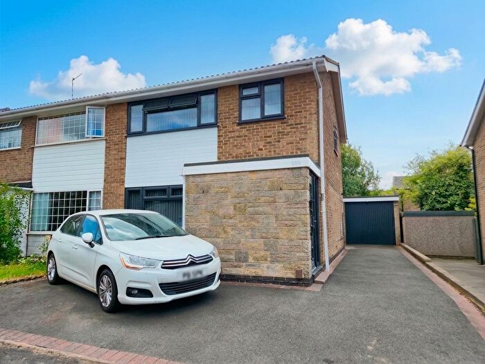 3 Bedroom Semi-detached House For Sale In Greenhill Road, Coalville, LE67