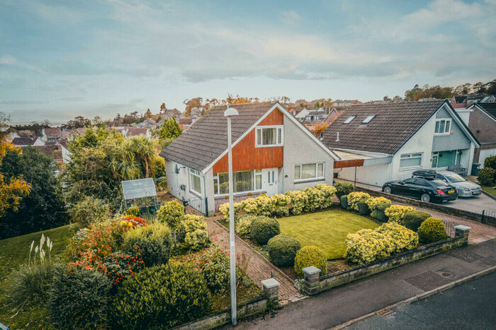 3 Bedroom Detached House For Sale In The Fairway, DD5