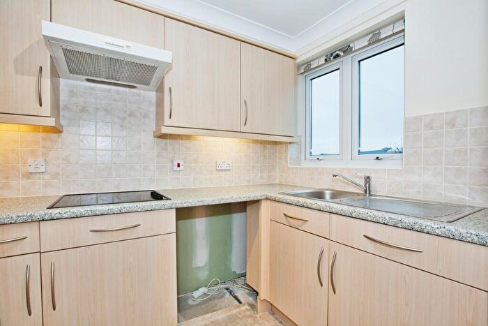 2 Bedroom Apartment For Sale In Wyndham Court, Somerset, BA21