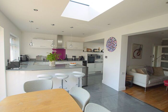 3 Bedroom Bungalow For Sale In London Road, Dunton Green, Sevenoaks, TN13