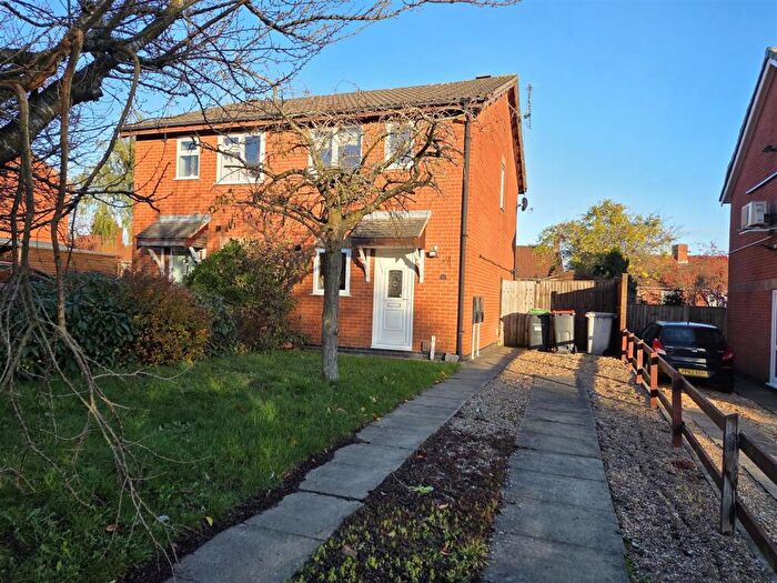 2 Bedroom Semi Detached House For Sale In Dovedale Avenue, Sutton-In-Ashfield, NG17