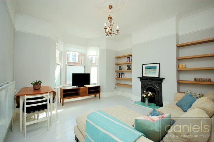2 Bedroom Flat To Rent In Burns Road, Harlesden, London, NW10