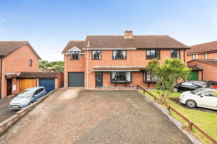4 Bedroom Semi Detached House For Sale In Main Road, Middlezoy, Bridgwater, Somerset, TA7