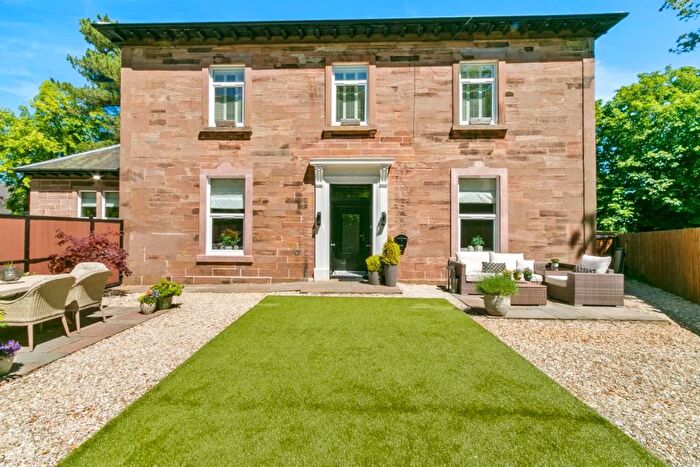 3 Bedroom Flat For Sale In Wellhall Road, Hamilton, ML3