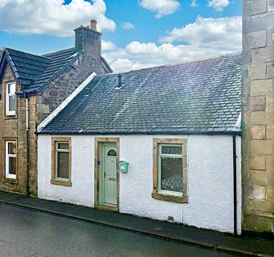 2 Bedroom Cottage For Sale In Halfway Street, West Kilbride, KA23