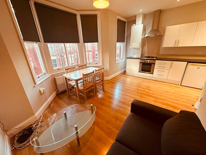 2 Bedroom Flat To Rent In Birnam Road, London, N4