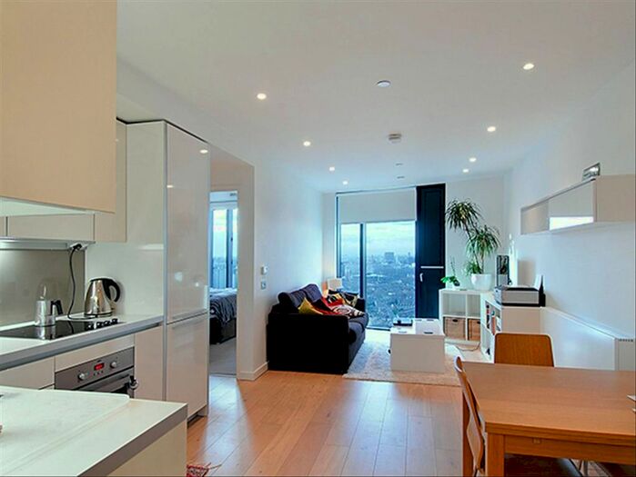 1 Bedroom Flat To Rent In Walworth Road, Elephant And Castle, SE1