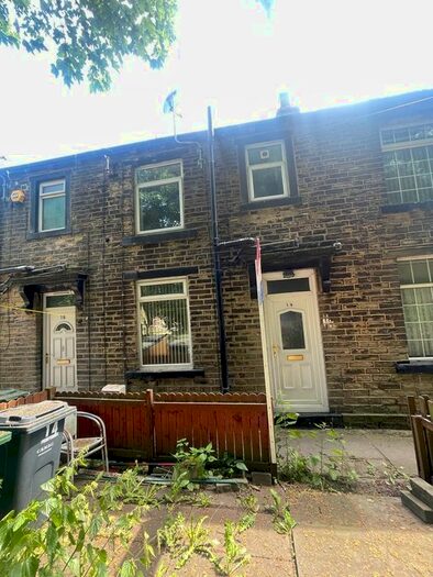 1 Bedroom Terraced House To Rent In Fern Street, Bradford, West Yorkshire, BD4