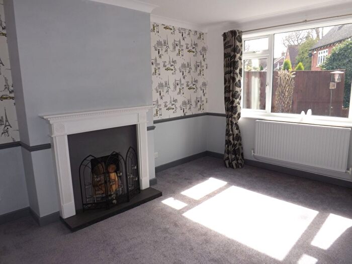 2 Bedroom Maisonette To Rent In Brook Lane, Solihull, B92