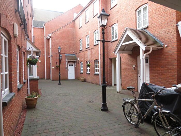 1 Bedroom Flat To Rent In Market Street, Warwick, CV34