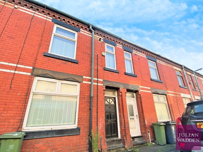 3 Bedroom House To Rent In Holland Street, Denton, Manchester, Greater Manchester, M34