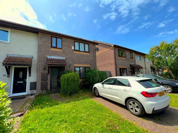 3 Bedroom Property To Rent In Kirton Close, Llandaff, Cardiff, CF5