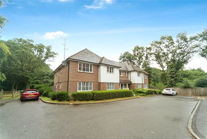 2 Bedroom Flat For Sale In Sycamore Drive, Burgess Hill, West Sussex, RH15