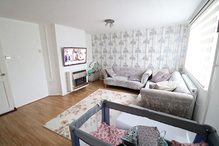 2 Bedroom Terraced House To Rent In Ordnance Road, Enfield, EN3