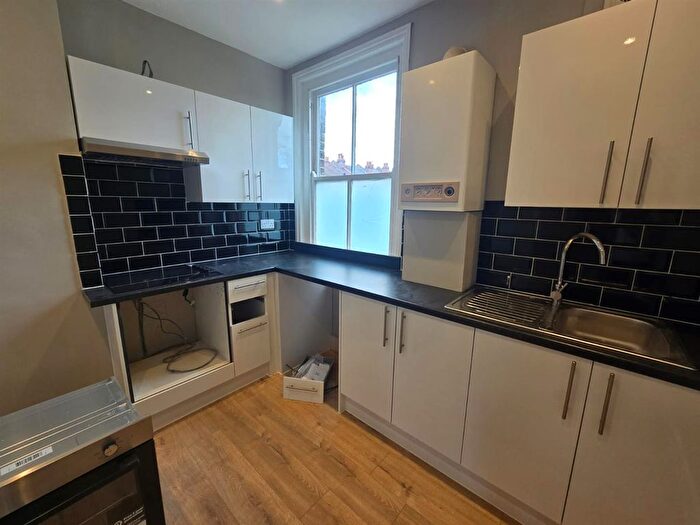 1 Bedroom Flat To Rent In Lonsdale Road, South Norwood, London, SE25