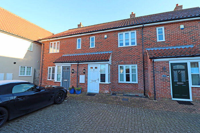 3 Bedroom Terraced House To Rent In Joseph Close, Hadleigh, IP7