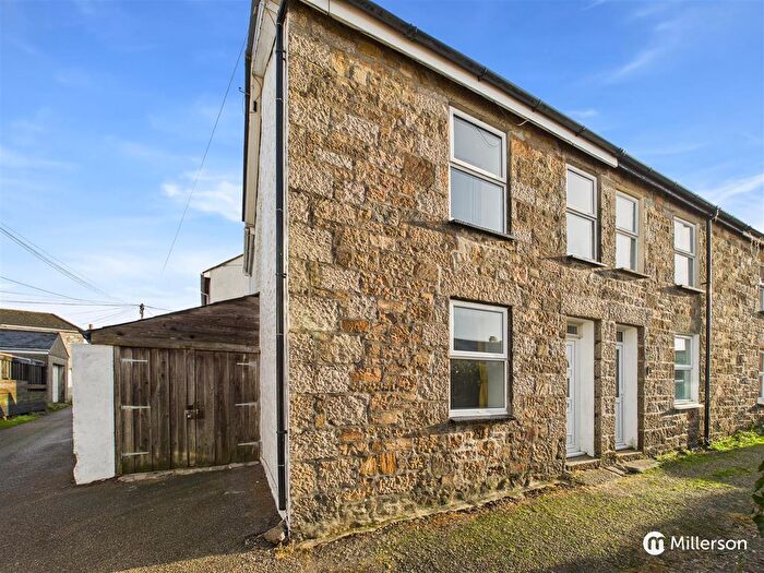 3 Bedroom End Terrace House For Sale In Albert Place, Camborne, TR14