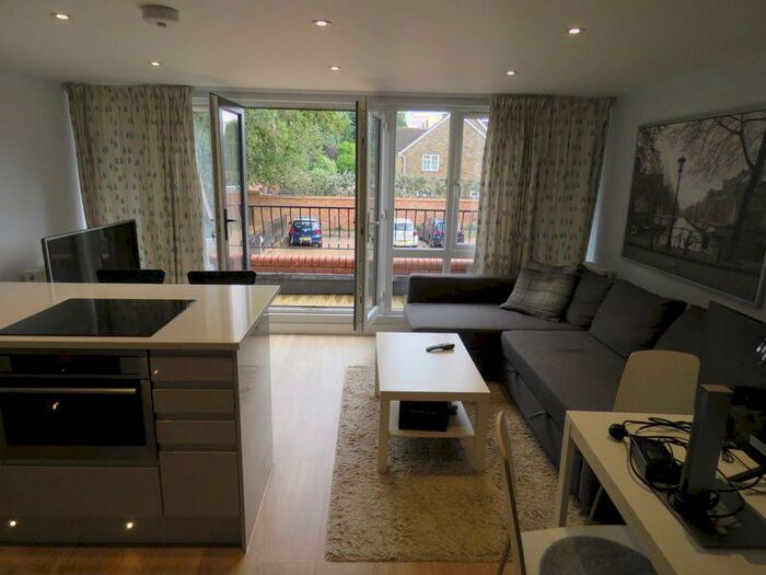 1 Bedroom Flat To Rent In Central Marlow - Modern Apartment, SL7