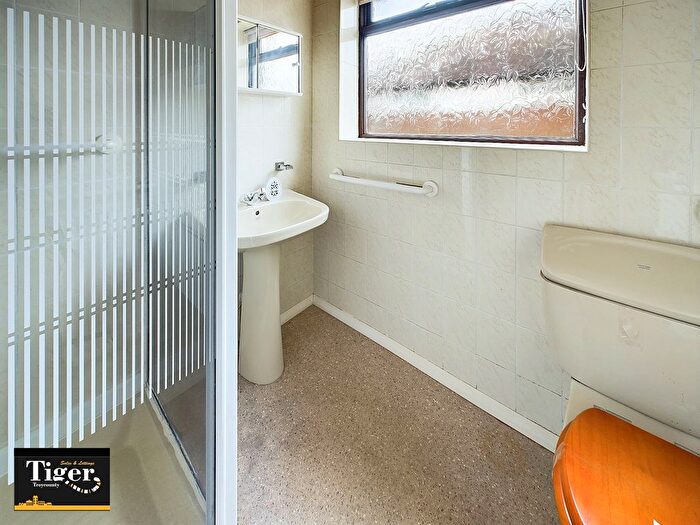 1 Bedroom Semi-Detached Bungalow For Sale In Ashton Close, Ashton-On-Ribble, Preston, PR2