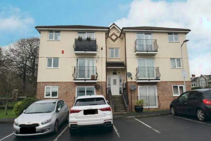 2 Bedroom Flat To Rent In White Friars Lane, St Judes, Plymouth, PL4