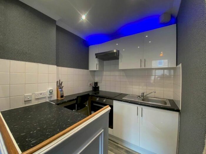 1 Bedroom Flat To Rent In Wardlaw Street, Gorgie, Edinburgh, EH11