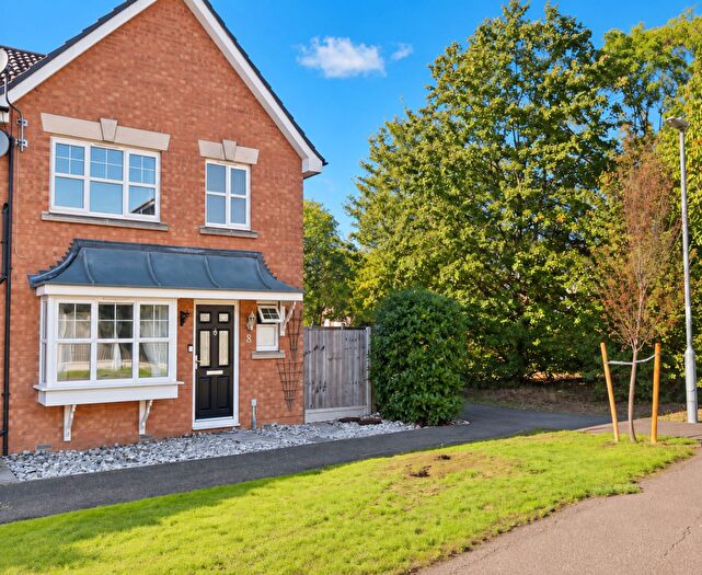 3 Bedroom Semi Detached House For Sale In Brunswick Place, Rayleigh, SS6