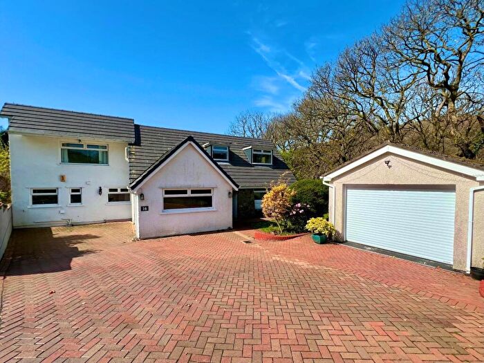 4 Bedroom Detached House For Sale In Danycoed, Blackmill, Bridgend County Borough, CF35
