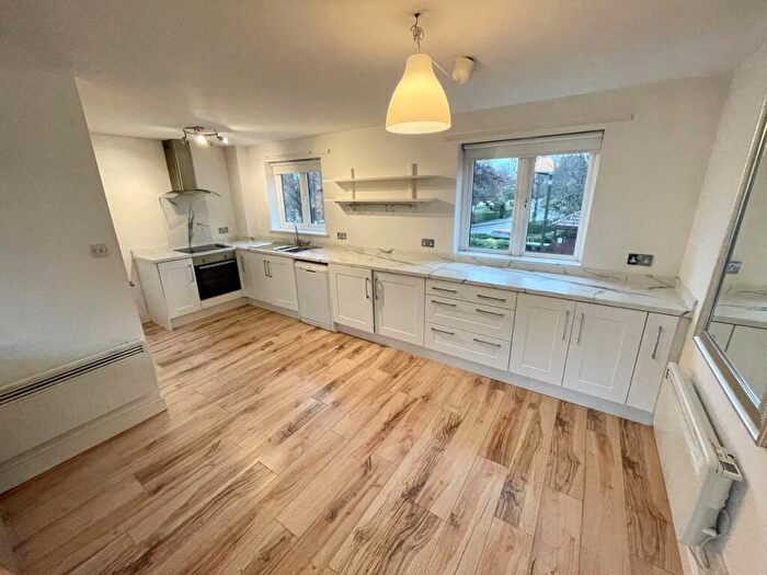 2 Bedroom Apartment To Rent In Curlew Wharf, Nottingham, NG7