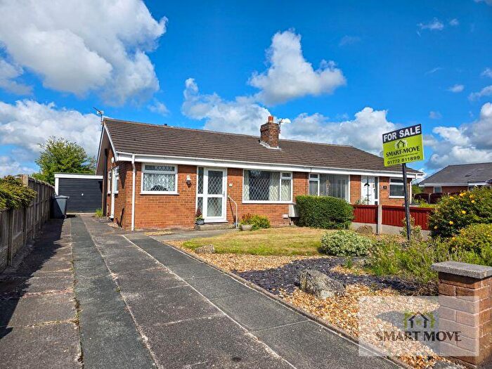 2 Bedroom Semi-Detached Bungalow For Sale In Norwood Avenue, Hesketh Bank, Preston, PR4