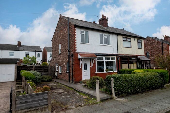 3 Bedroom Semi-Detached House To Rent In Caldy Road, Salford, M6