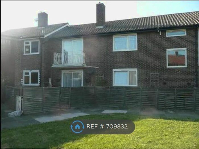 2 Bedroom Flat To Rent In Manister Road, London SE2