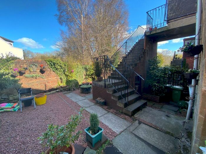 1 Bedroom Flat To Rent In Main Street, Busby, Glasgow, G76